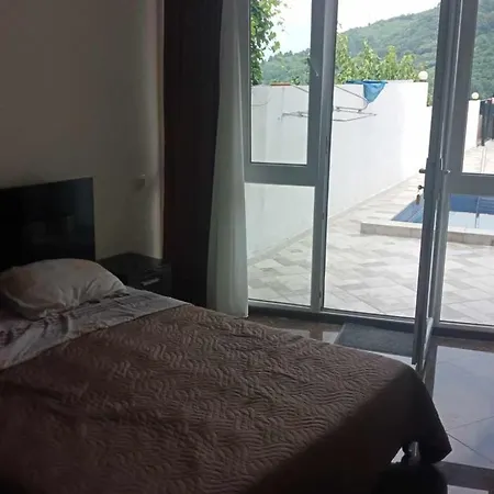 Goga Guest House Kvariati Exterior photo